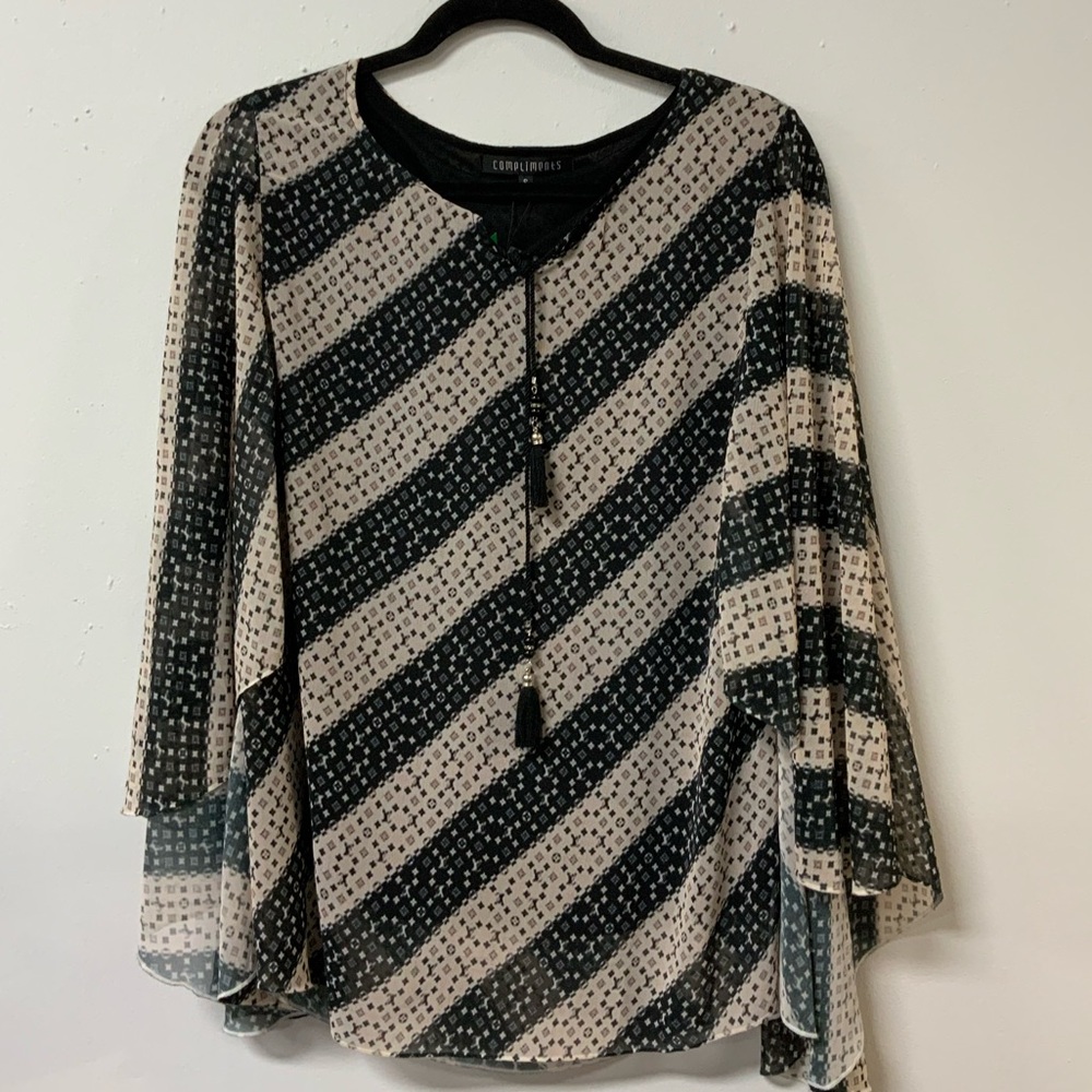Compliments flowy stripe blouse